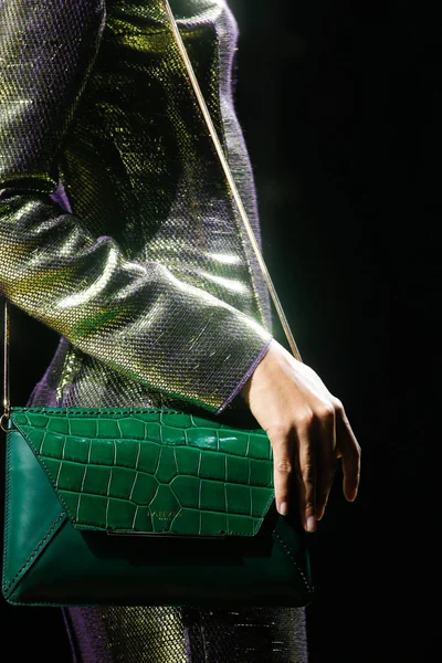 Look 62